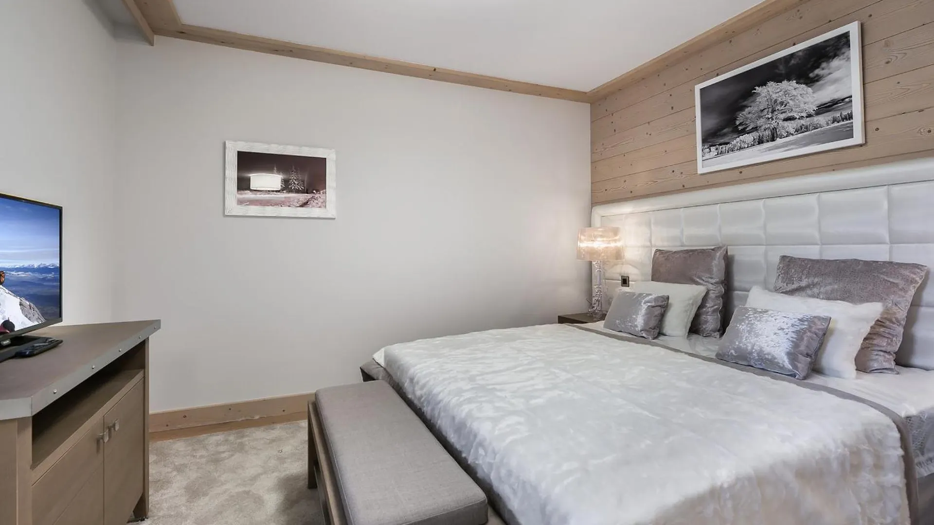 Апартаменты Appartement 3P Au Coeur De Courchevel, Proche Commerces Et Pistes, Parking Inclus - Fr-1-562-10