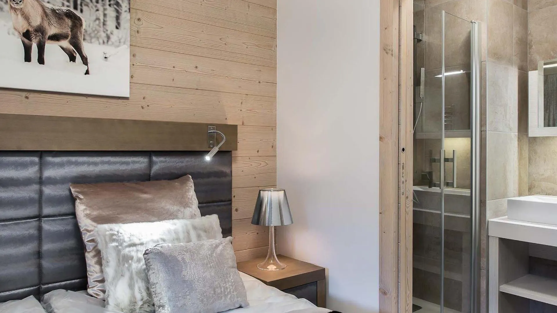 Апартаменты Appartement 3P Au Coeur De Courchevel, Proche Commerces Et Pistes, Parking Inclus - Fr-1-562-10